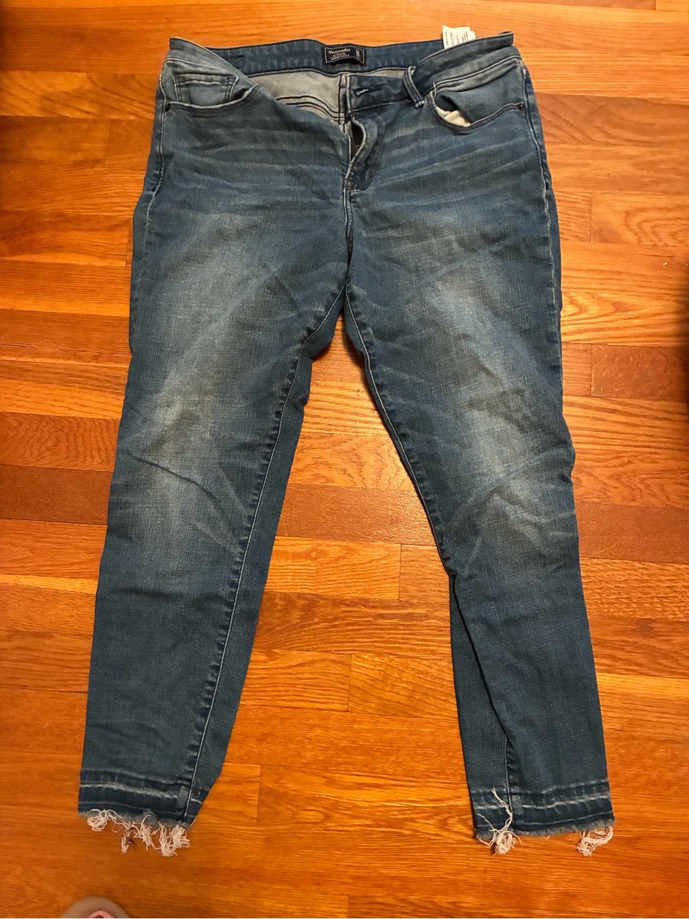 Abercrombie & Fitch Women's Medium Blue Straight Leg Jeans